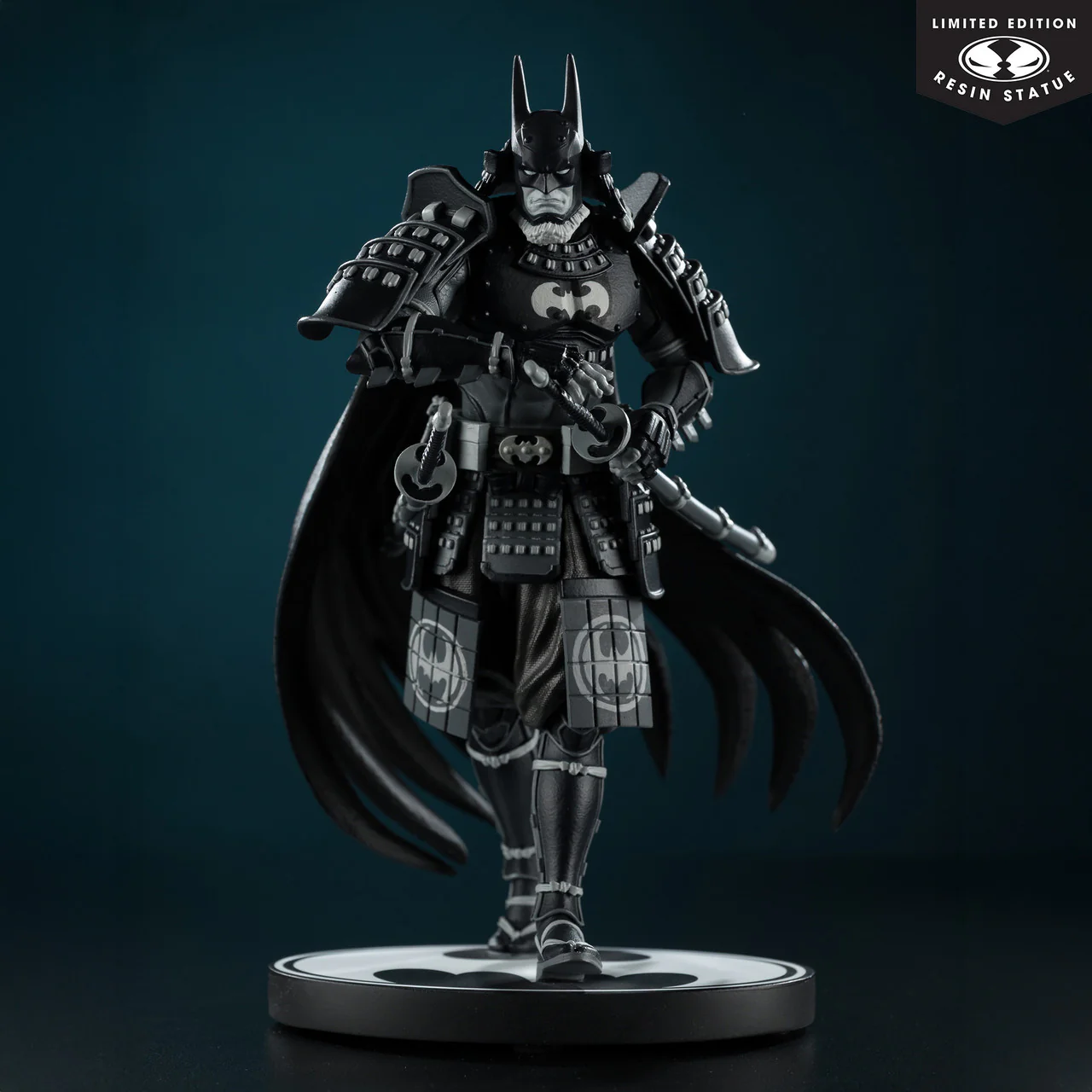 BATMAN NINJA McFarlane Toys DC Direct Batman Black and White 1:10 Scale Limited Edition Statue - Image 5